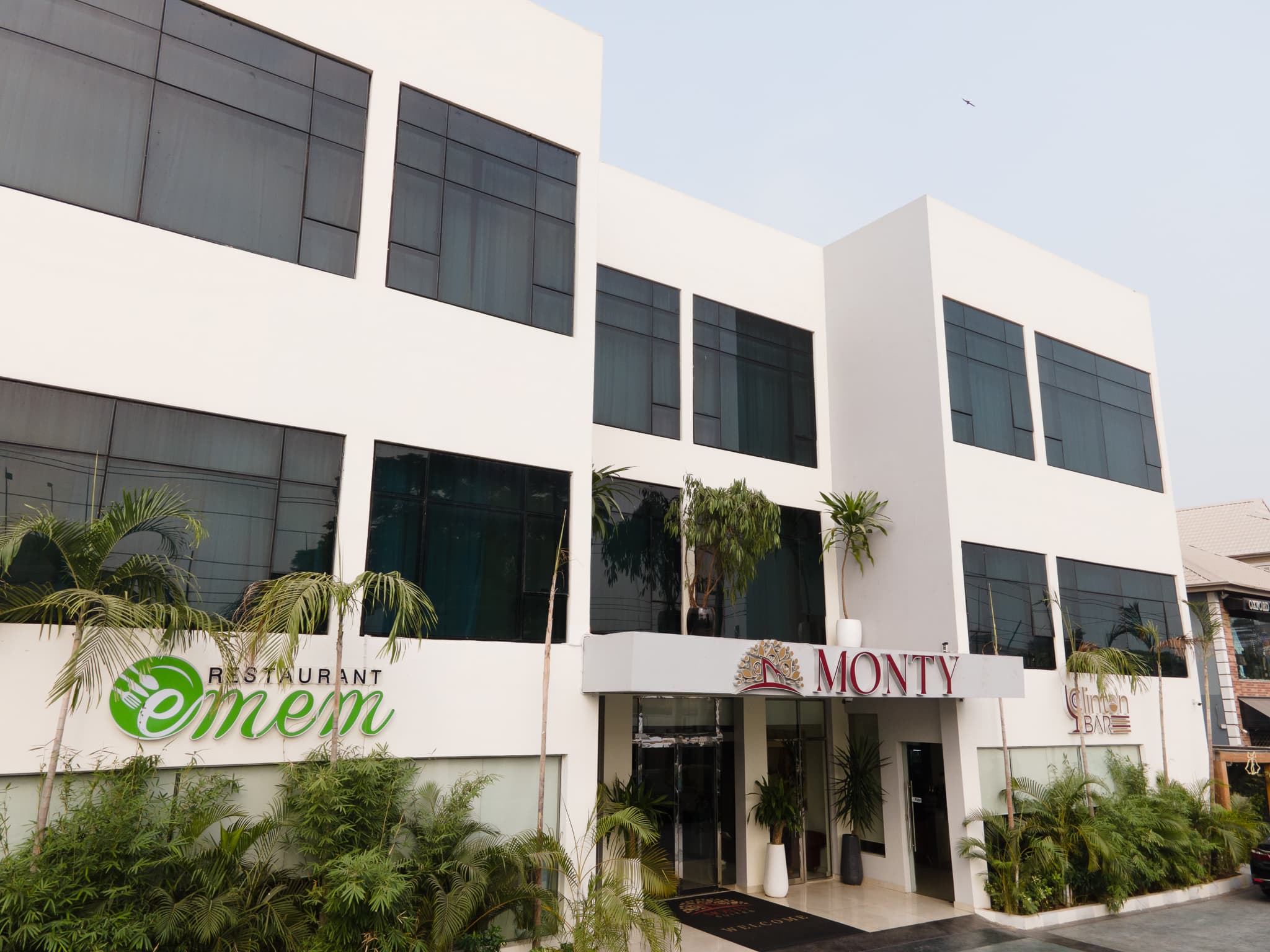 Monty Suites
